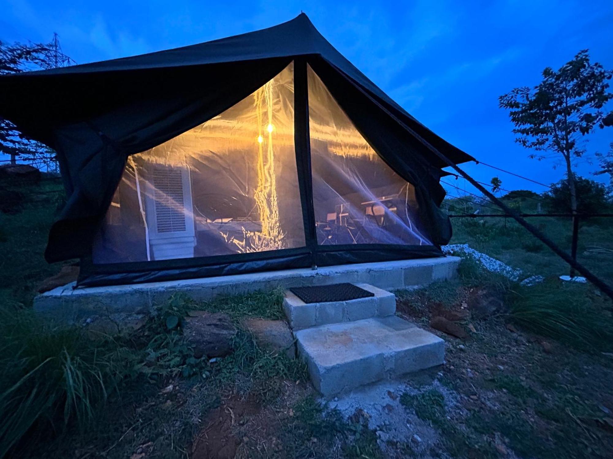 Hotel Wilderness Jungle Camp à Malavalli Extérieur photo